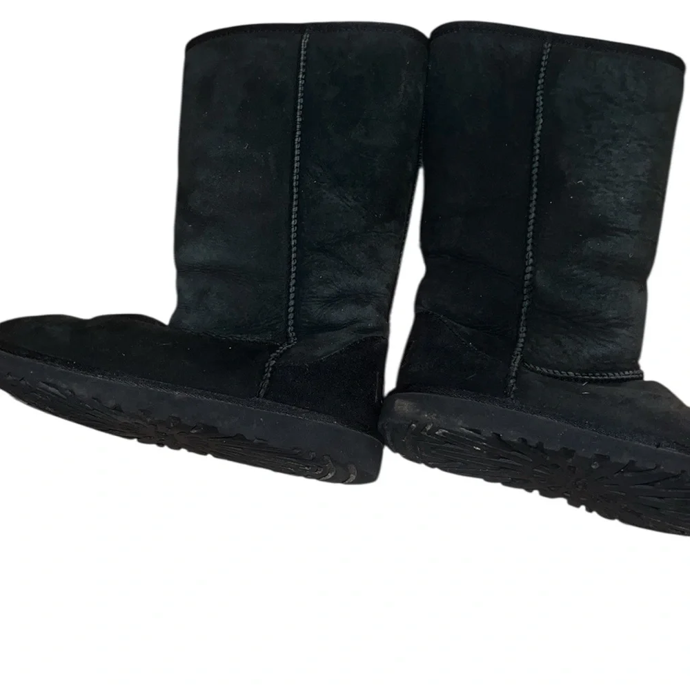 Ugg Black Sheepskin Mid-Calf Boots Size 3